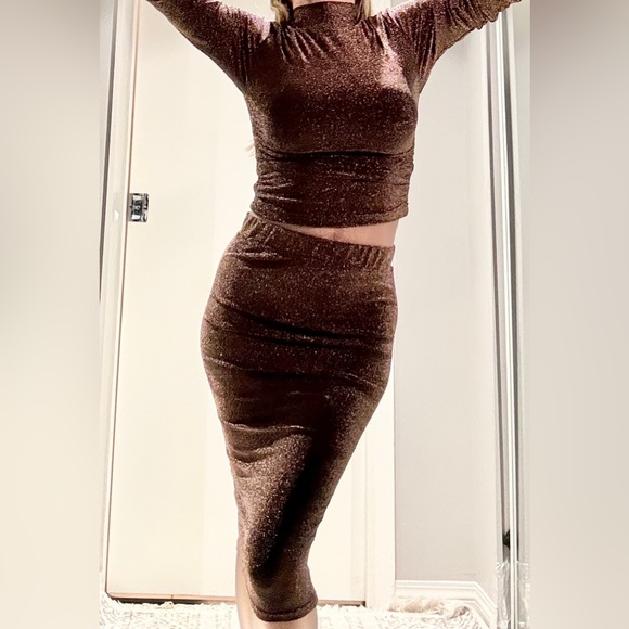 NWOT BB DAKOTA by STEVE MADDEN 2 Piece Metallic Blouse & Rouched Skirt,Rose Gold - Picture 6 of 11